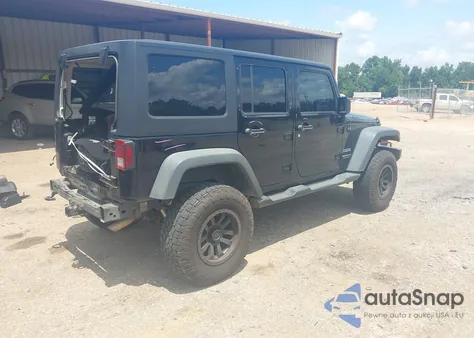 2014 Jeep Wrangler Unlimited Sport z USA, uszkodzony, nr VIN 1C4BJWDG8EL185971